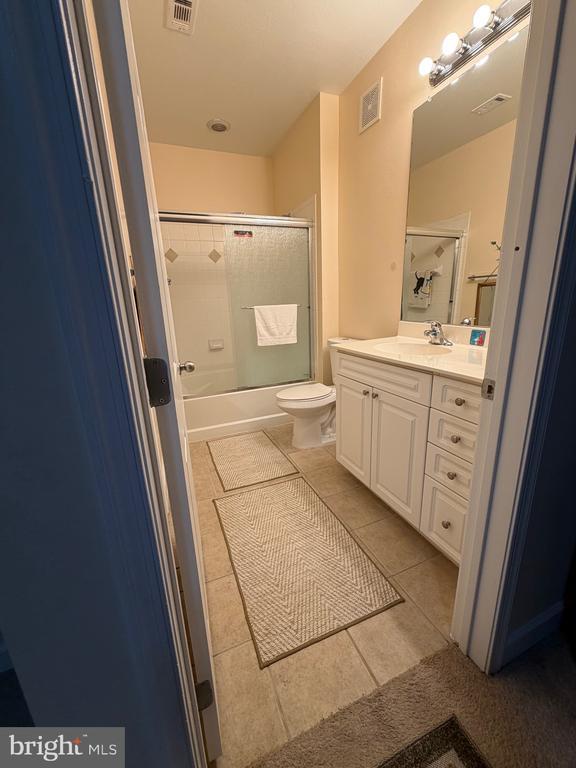 Foto del edificio - 501 Hungerford Dr