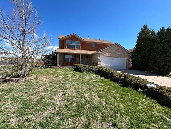 Building Photo - 1302 S Canoe Creek Drive