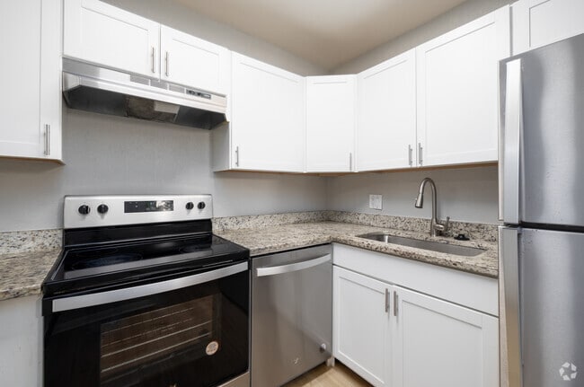 Interior Photo - Magnolia Court