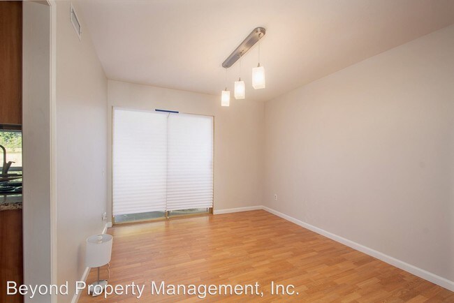 Building Photo - 4 br, 2 bath House - 5465 Pire Ave.