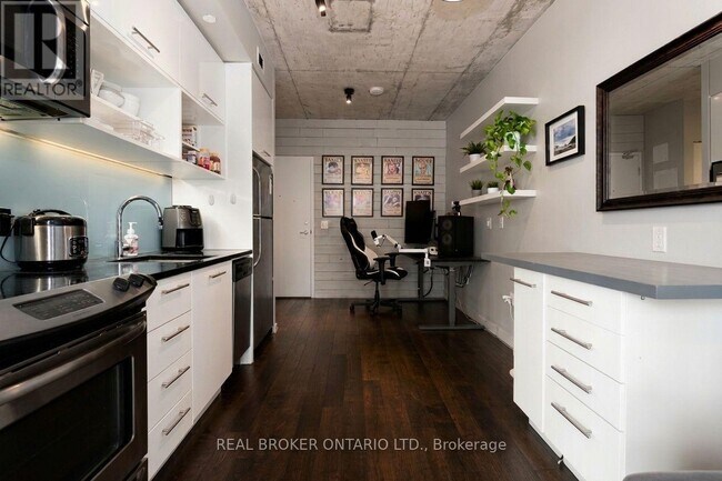 Building Photo - 51 Trolley Cres