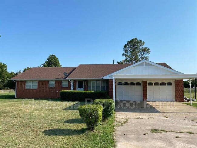 Building Photo - 3800 SE 89th St