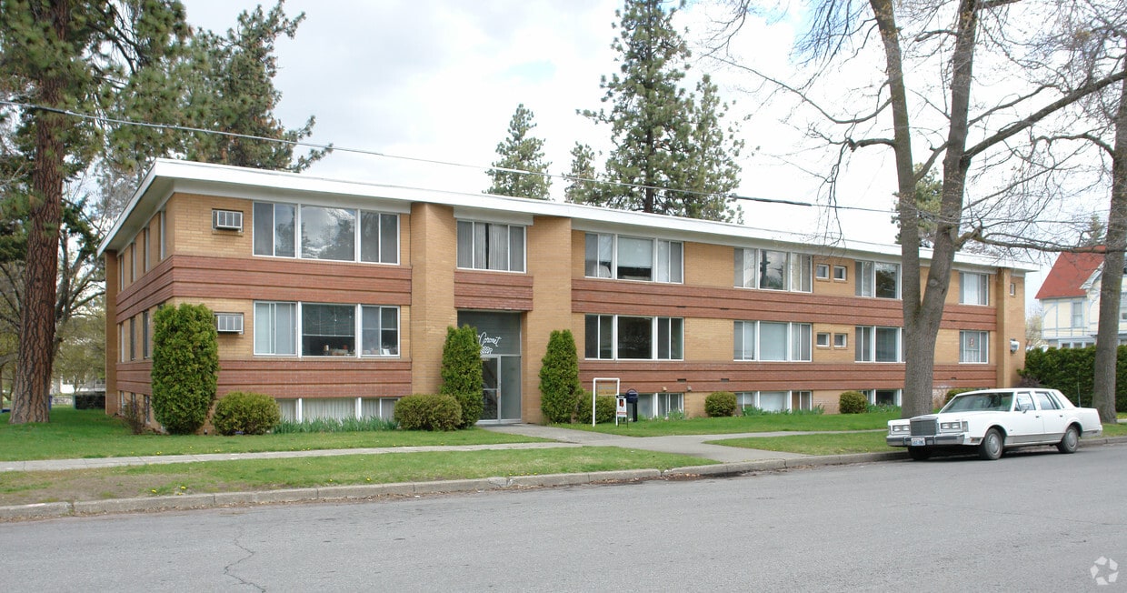 Primary Photo - 2126 W Pacific Ave