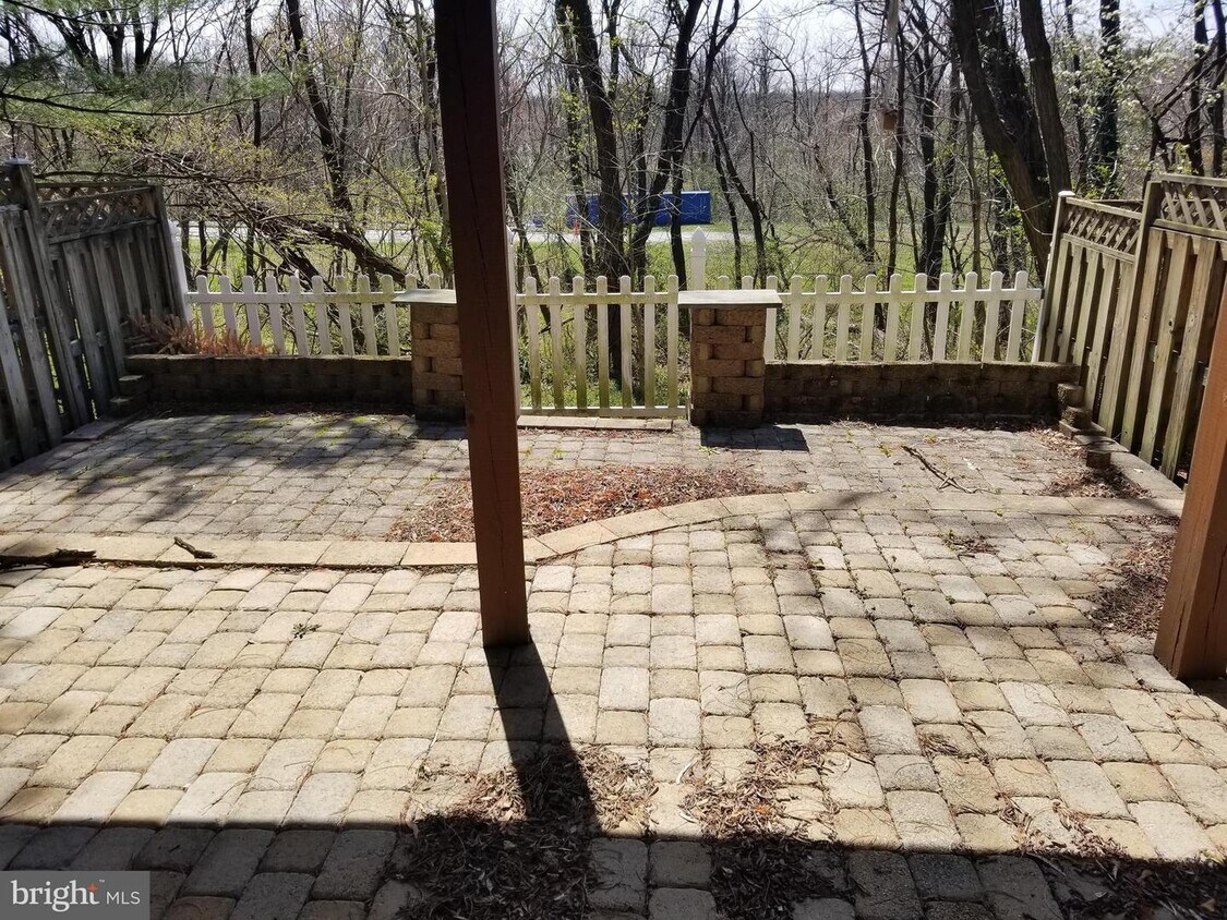 3707 Huntley Meadows Ln, Alexandria, VA 22306 Townhouse for Rent in Alexandria, VA