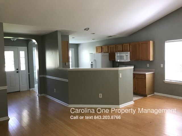Building Photo - 1529 Sweet Myrtle Cir