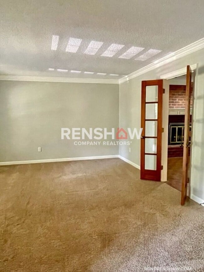 Building Photo - 8223 Shady Fern Cove -Move-in Ready- Great...