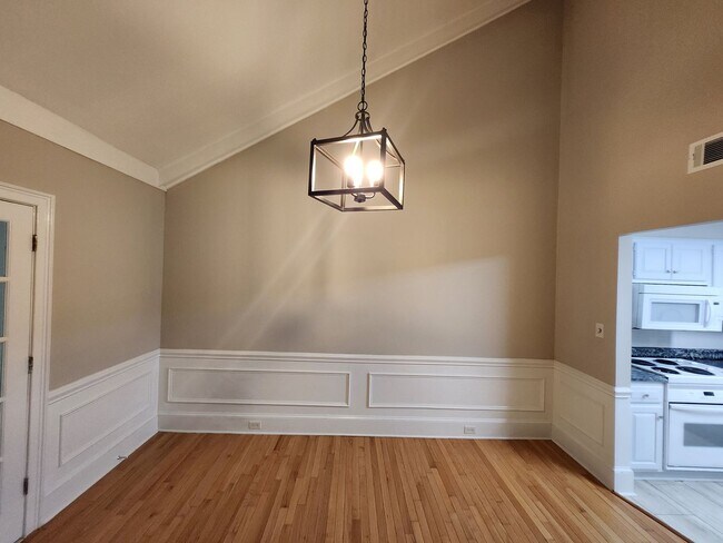 Foto del edificio - 624 Crown Pointe Dr