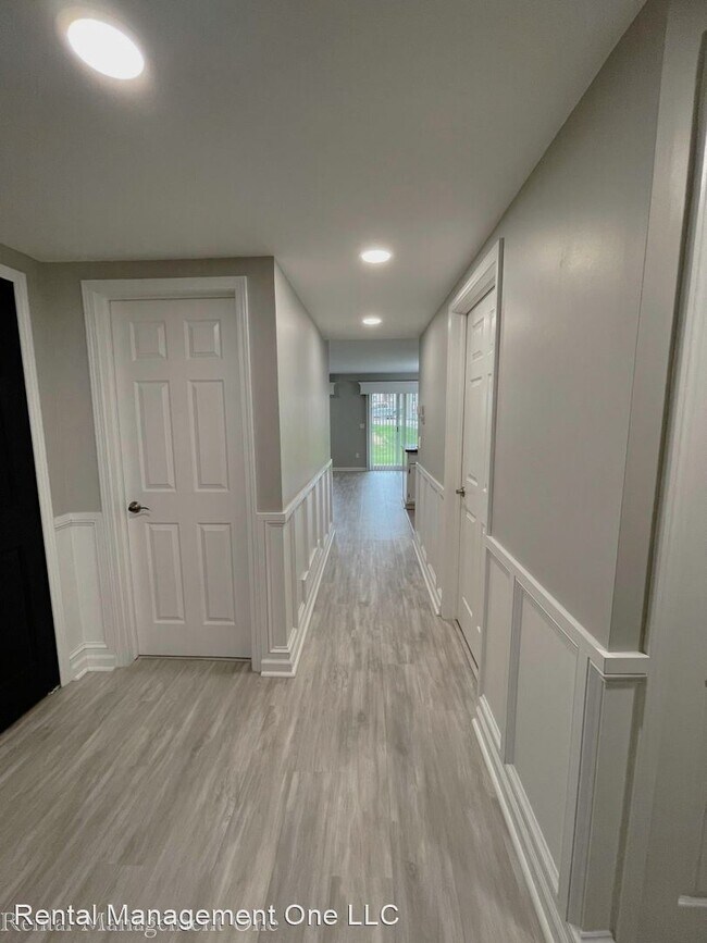 Building Photo - 2 br, 2 bath House - 4958 Oak Hill Drive