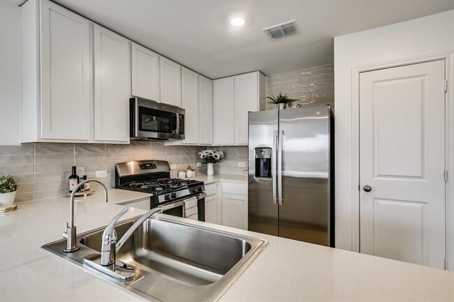 Foto del edificio - 2616 Schwartz Ln