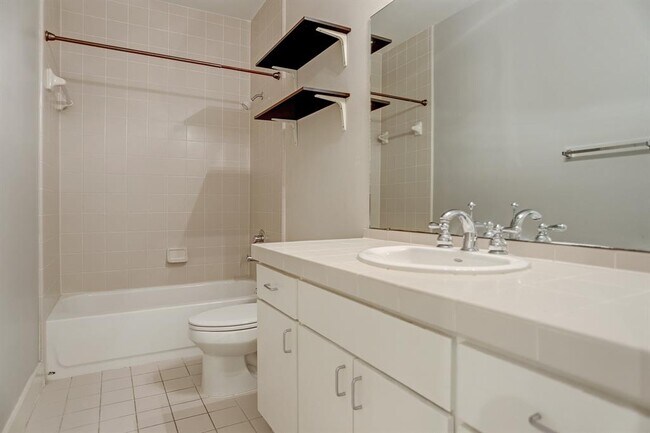 Foto del edificio - 9814 Samantha Suzanne Ct