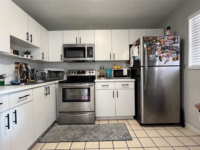 Building Photo - 7830 Northwest 33rd Street