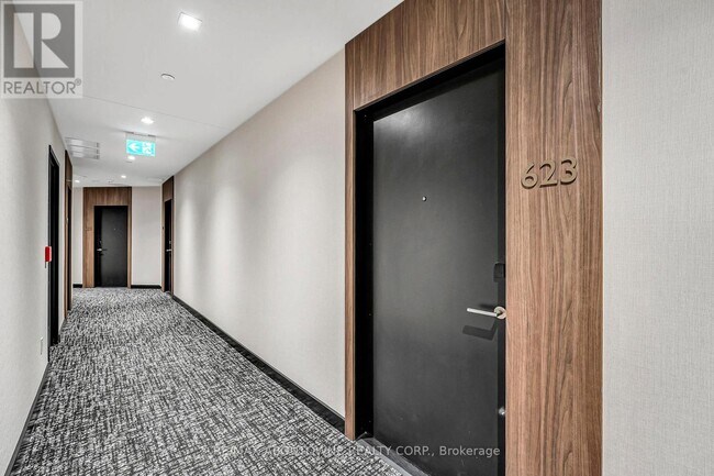 Photo du bâtiment - 2501 Saw Whet Blvd.