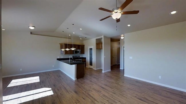 Building Photo - 578 Rio Grande Dr
