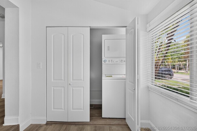 Foto del edificio - 423 SW 11th Ct