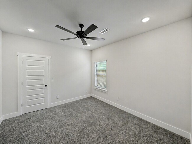 Foto del edificio - 6907 SW High Meadow Blvd