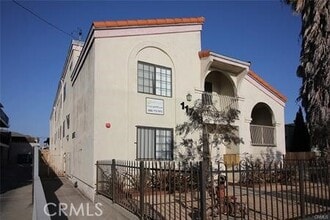 Building Photo - 11708 Menlo Ave