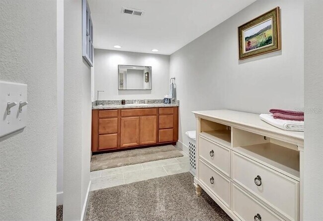 Foto del edificio - 102 Bob White Ct