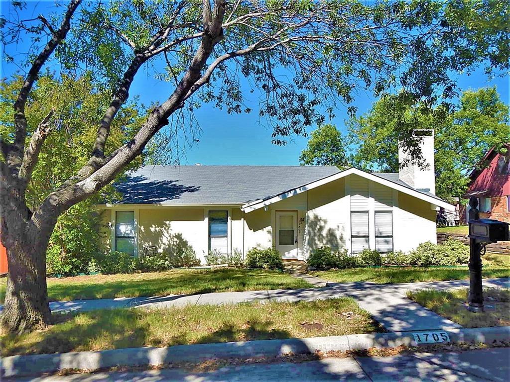 Primary Photo - 1705 Chesterfield Dr