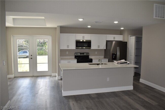 Foto del edificio - 2140 Yalta Terrace