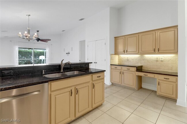 Foto del edificio - 8794 Fawn Ridge Dr