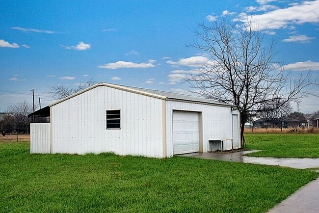 Building Photo - 10686 Rosebud Ct