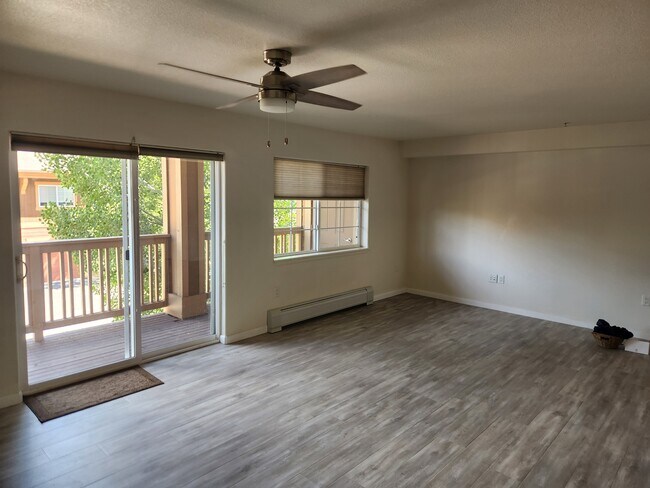 Open main room - 520 River View Dr