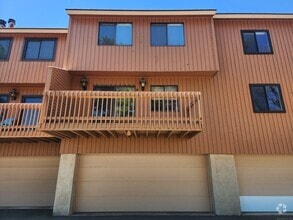 Building Photo - 160 Brittany Farms Rd