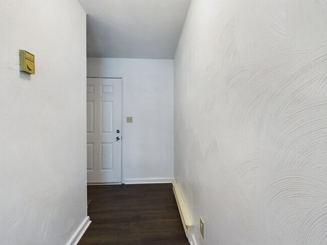 Foto del edificio - 812-814 Kilby Avenue
