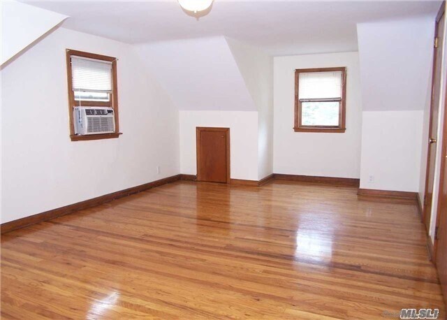 Building Photo - 12 Kellum St