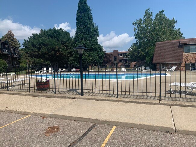Condo Pool - 521 Riviera Dr