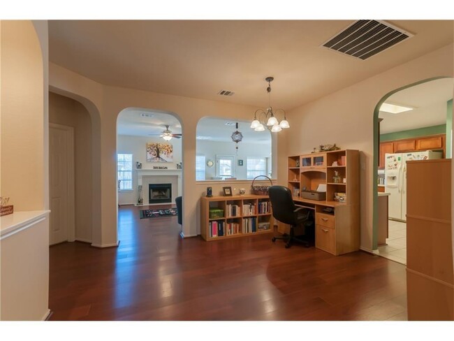 Foto del edificio - 11604 Fletcher Hall Ln
