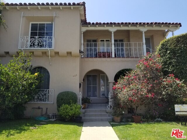 Primary Photo - 1125 S Oakhurst Dr