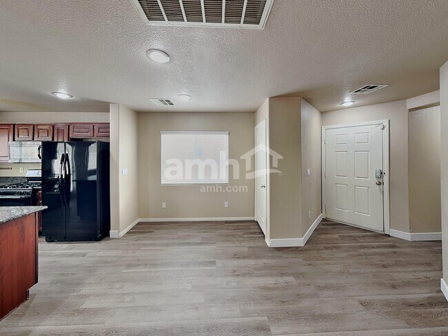 Foto del edificio - 10511 Mojave Ridge Ct