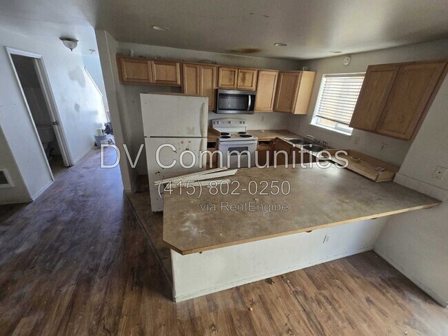 Foto del edificio - 2822 SW Juniper Ave