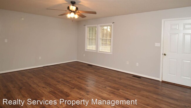 Building Photo - 3 br, 2 bath House - 788 Oakville Road