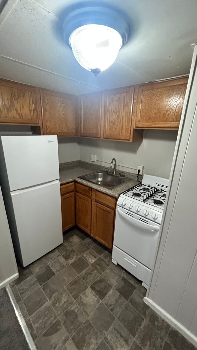 Building Photo - 216 South St