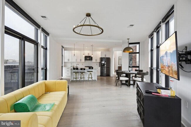 Foto del edificio - 1402 H St NE