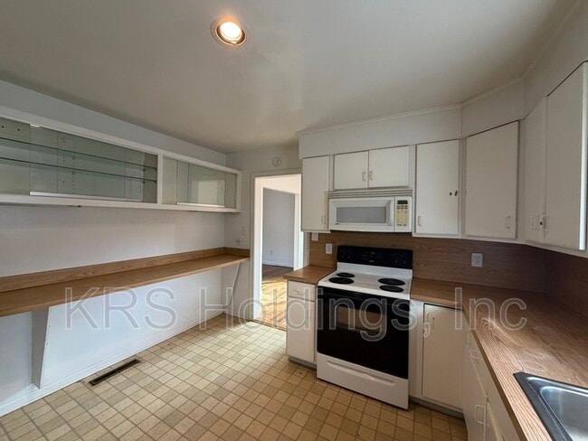 Building Photo - 100 Ward Dr