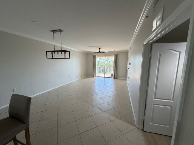 Foto del edificio - 8550 Kingbird Loop