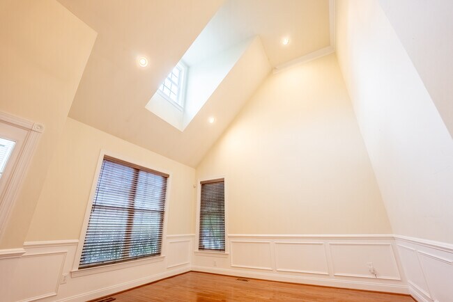 Foto del edificio - 2507 N Whittmore St