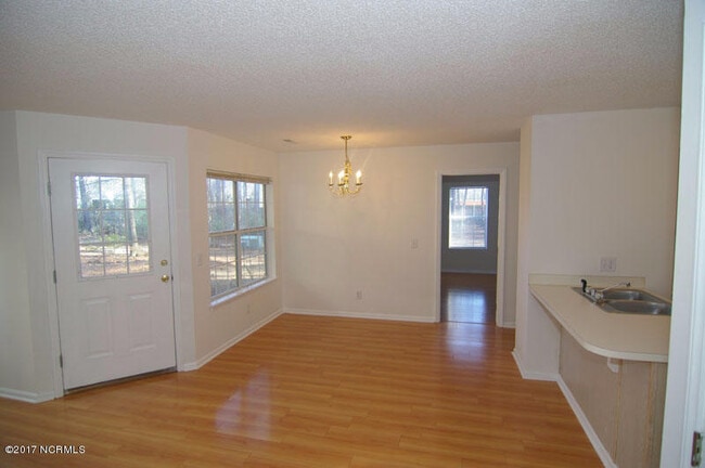 Building Photo - 2938 Mulberry Ln