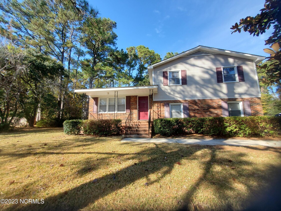 Primary Photo - 308 Kelly Rd