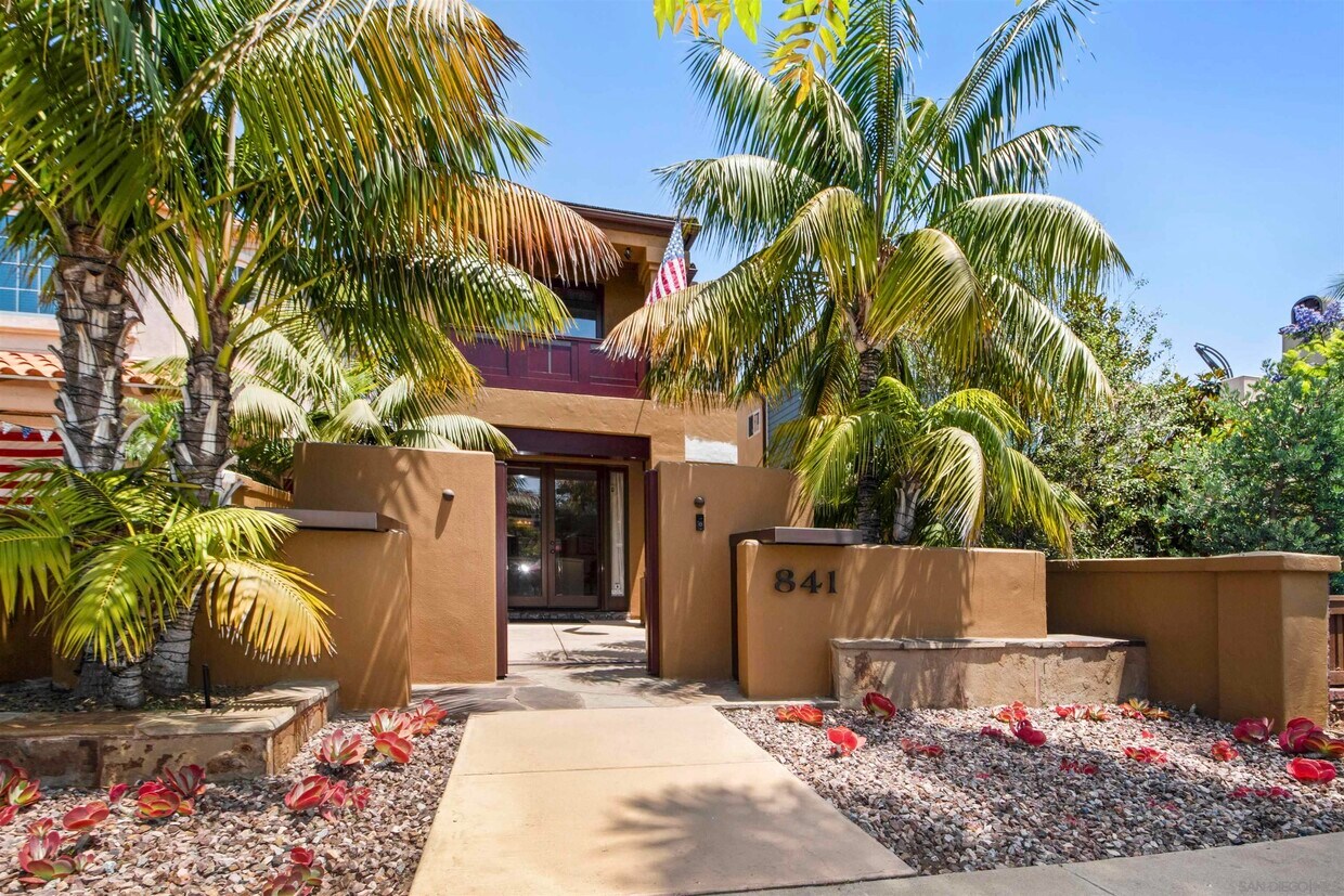 Foto principal - 841 B Ave