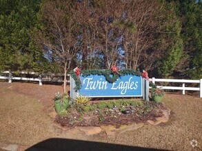 Building Photo - 409 Twin Eagles Dr
