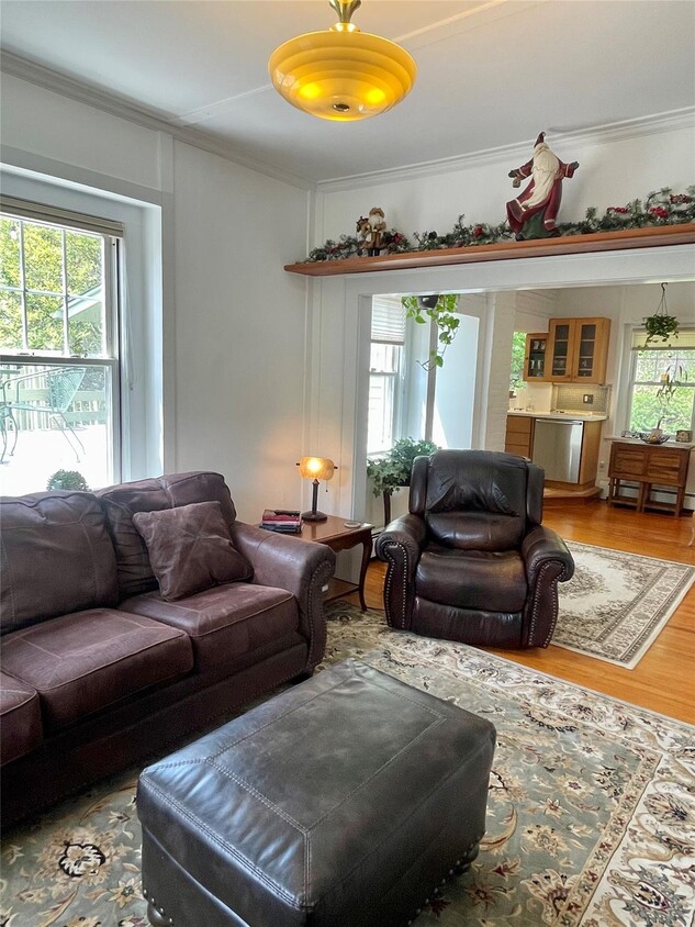 Primary Photo - 306 Piermont Ave