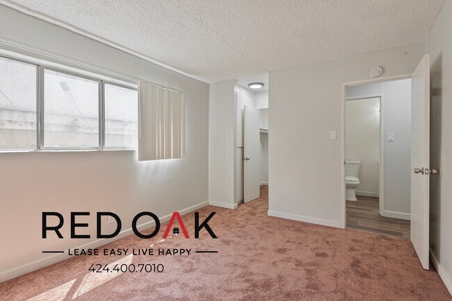 Foto del edificio - 9260 Palm St
