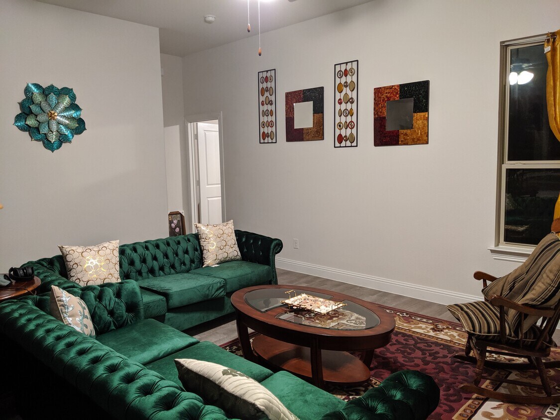 Foto principal - 4149 Beamer Dr