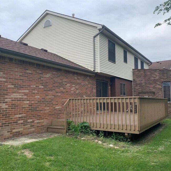 Foto del edificio - 23735 Middlebelt Rd