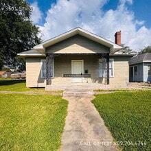 Building Photo - 3501 5th St