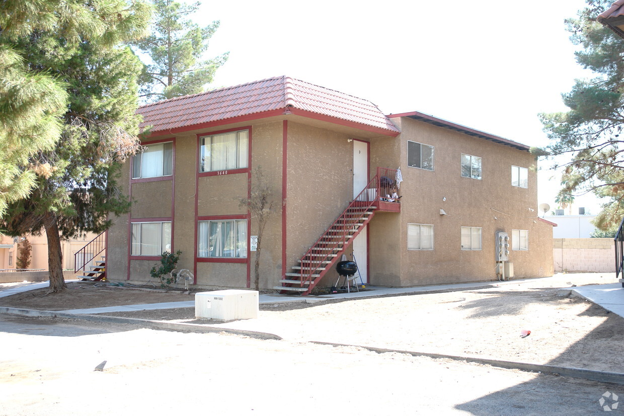 Primary Photo - 3640 Johnson Ave